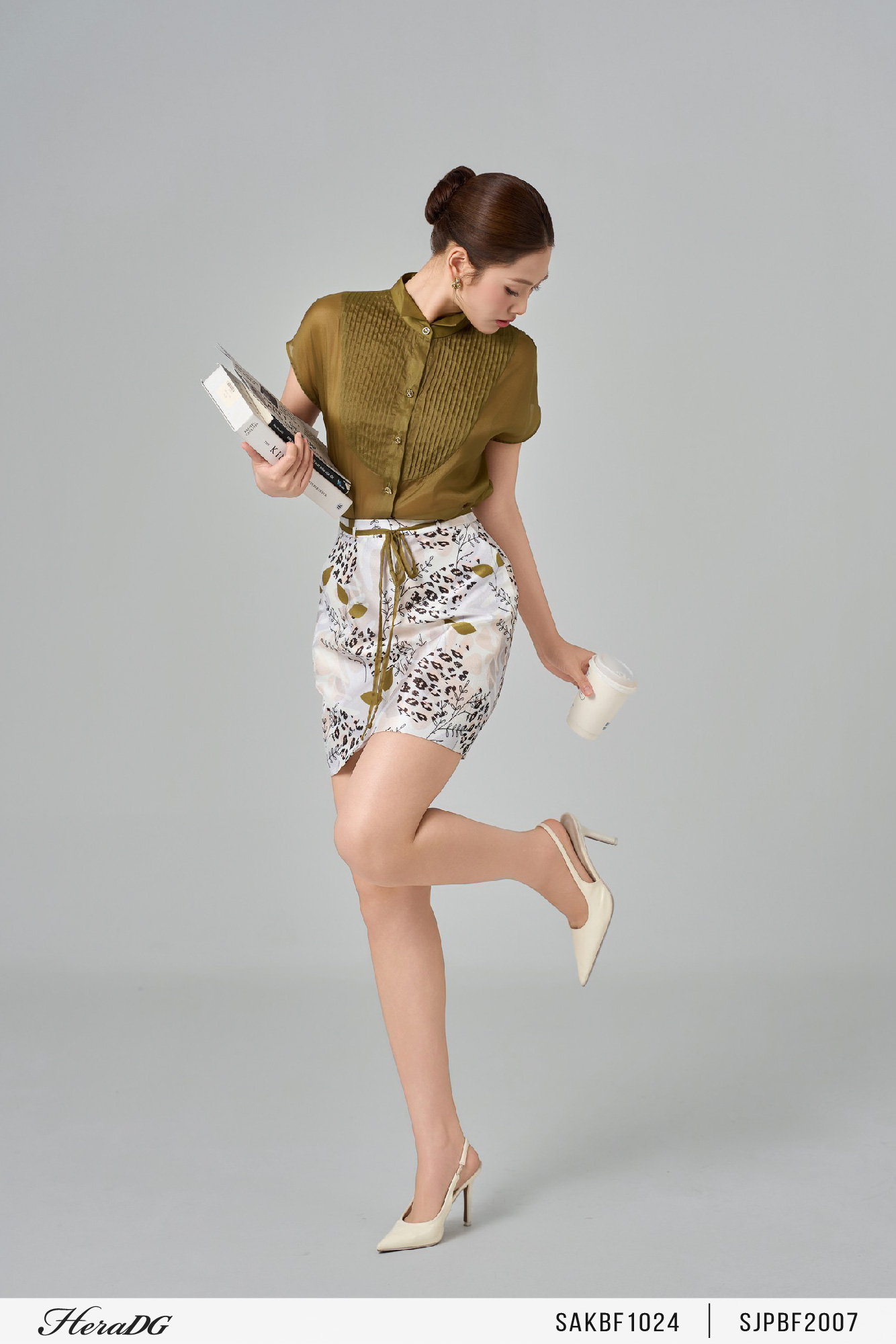 Ảnh của Chân váy A in họa tiết